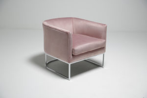 Mid Century Tub Armchair in Pink Velvet and Chrome Frame 1 scaled