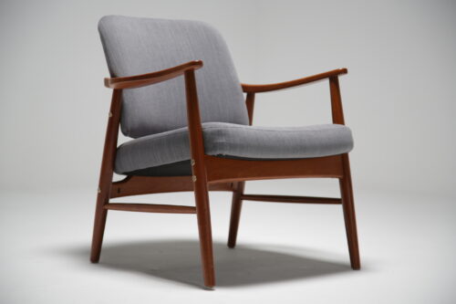 Vintage Scandinavian Teak Armchair. 2