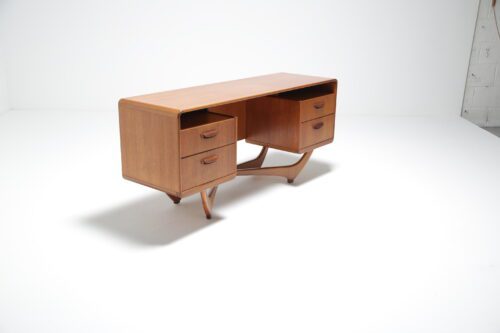 Vintage Teak Vanity Desk by Beithcraft Furniture 5