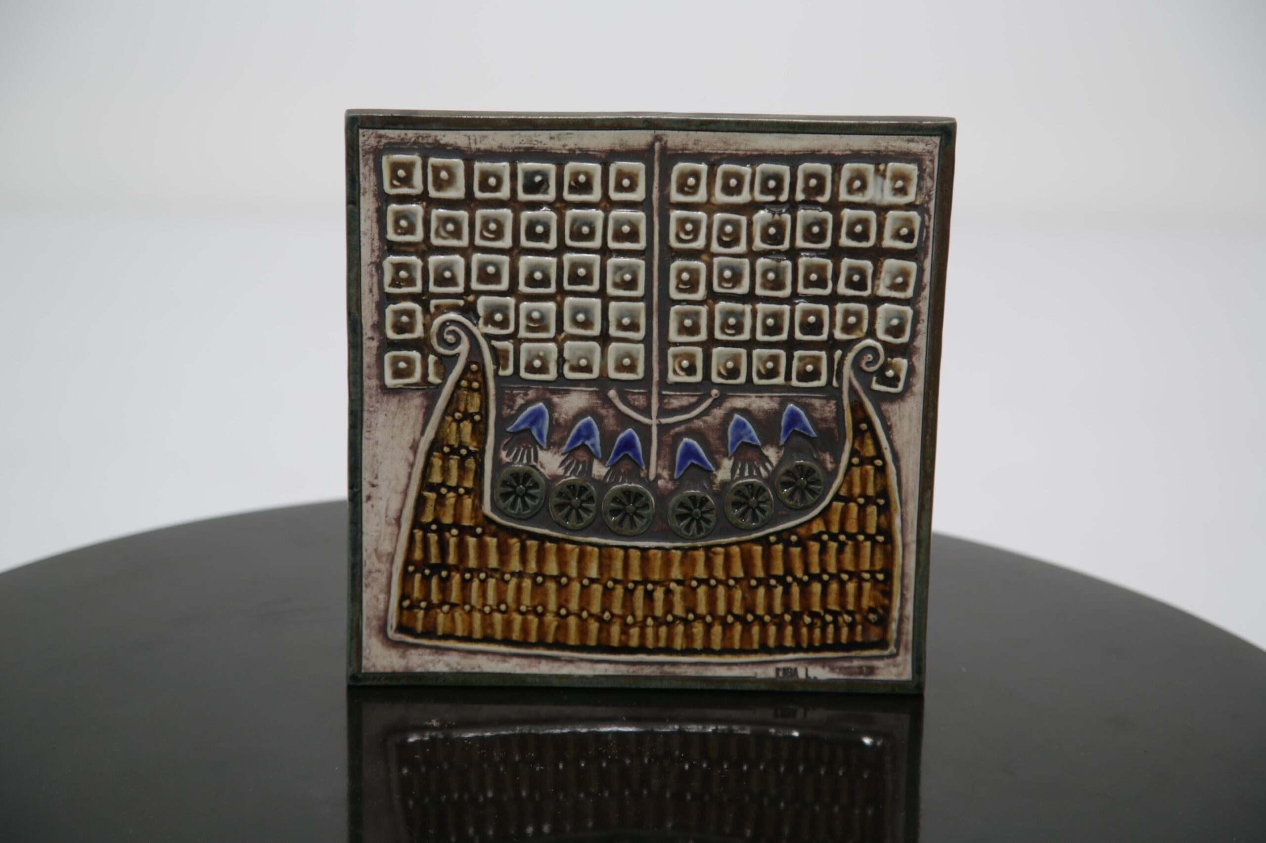 置物 Lisa Larson / Unique Piece / Vintage Vintage Lisa Larson unique piece plate｜陶芸・ガラス作品