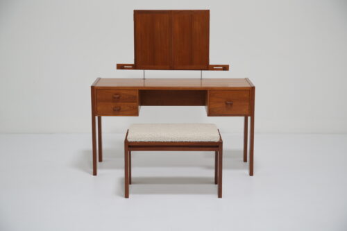 Vintage Danish Teak Vanity Table and Stool by Aksel Kjersgaard for Odder 18