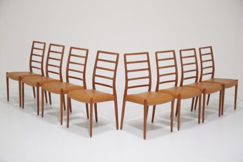 Mid Century Set of 8 x Teak and Tan Leather Dining Chairs 'Model 82' by Niels Otto Møller 1
